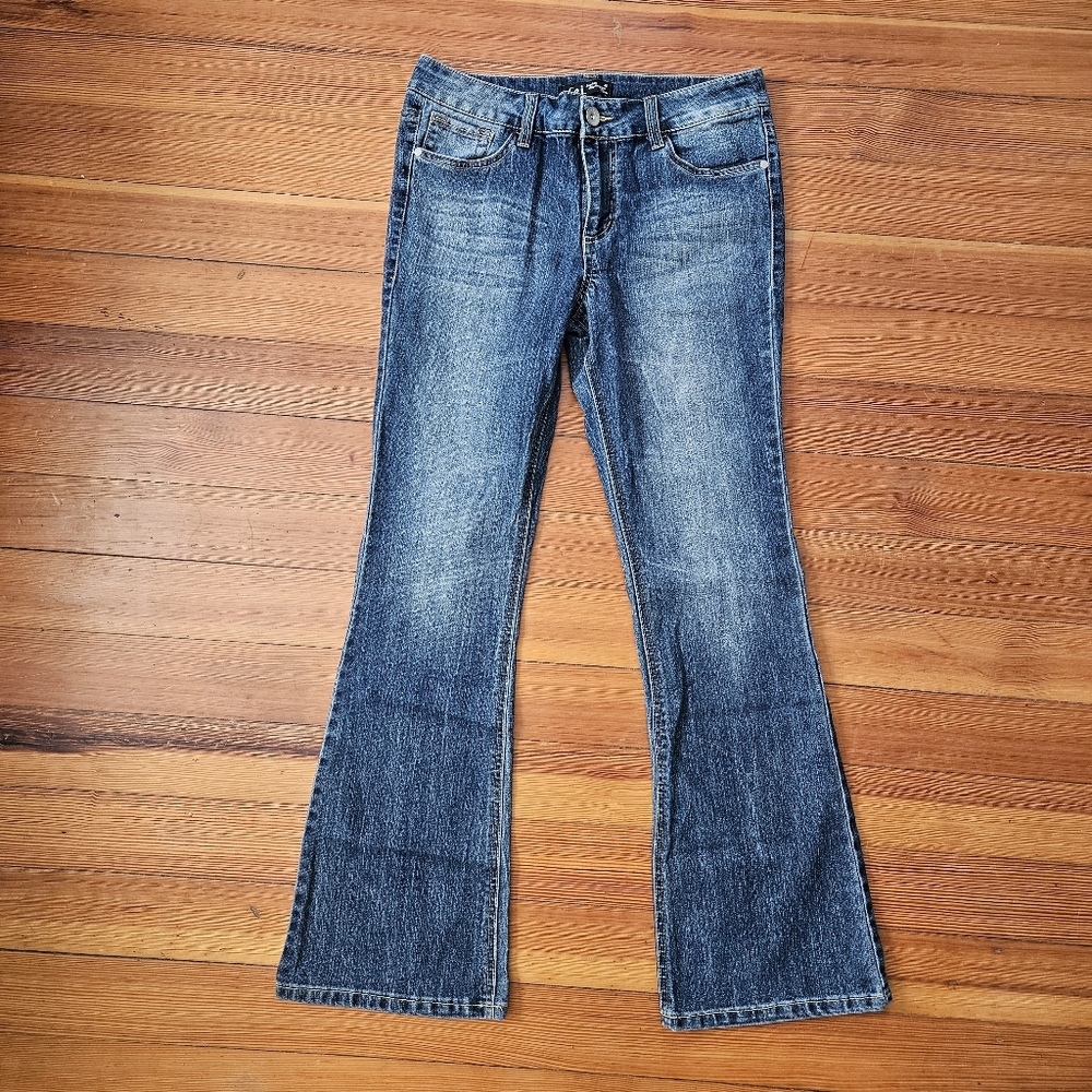 ❌️SOLD❌️ L.E.I Flare Jeans